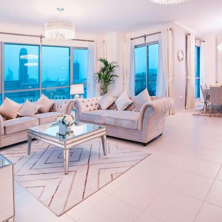 Elite Royal Apartment - Full Burj Khalifa & Fountain View - 2 Bedrooms And 1 Open Bedroom Without Partition دبي المظهر الخارجي الصورة